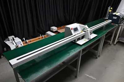 Máy cuộn băng + Kéo dây hai mặt JW-303KL-1m