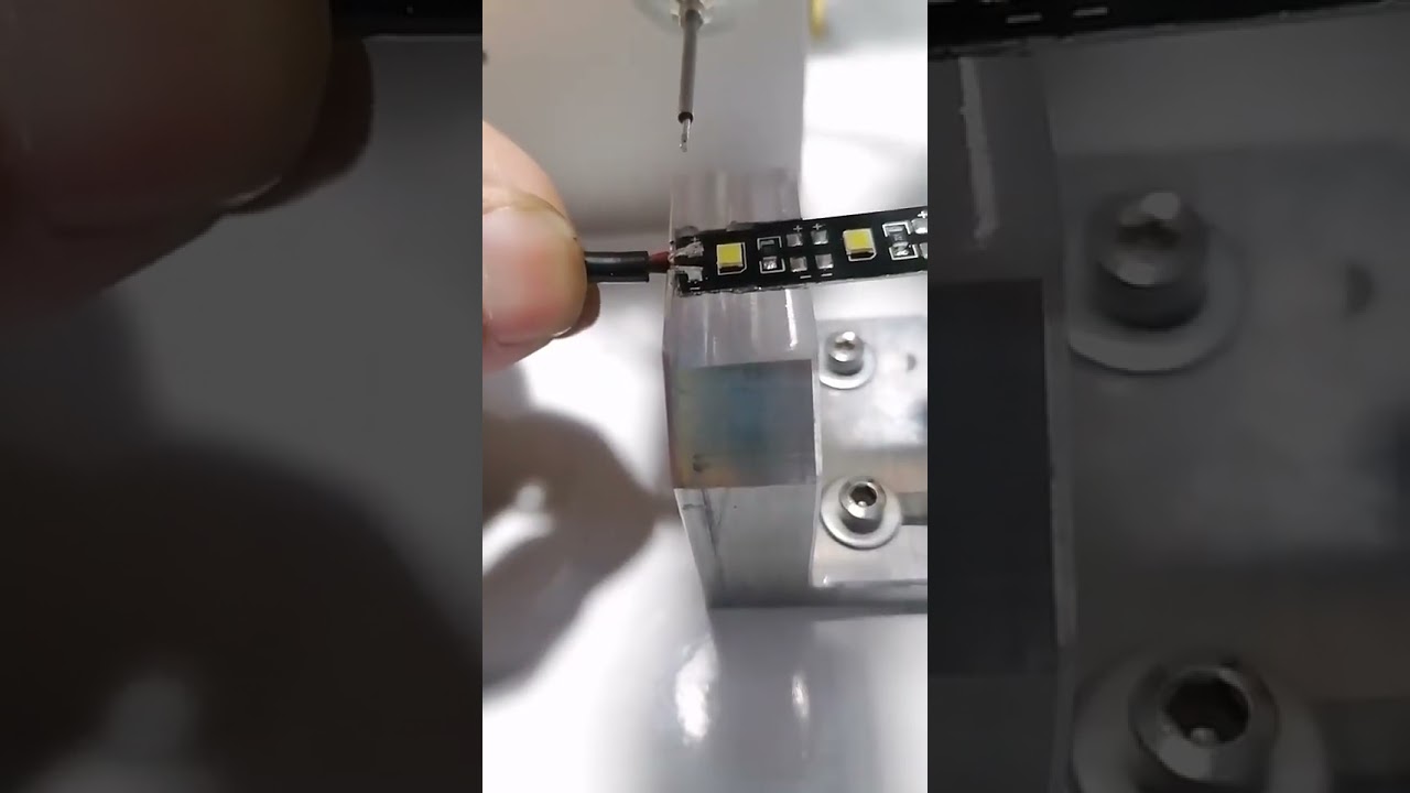 LED Light Strip Semi-Automatic Soldering and Tinning Machine
