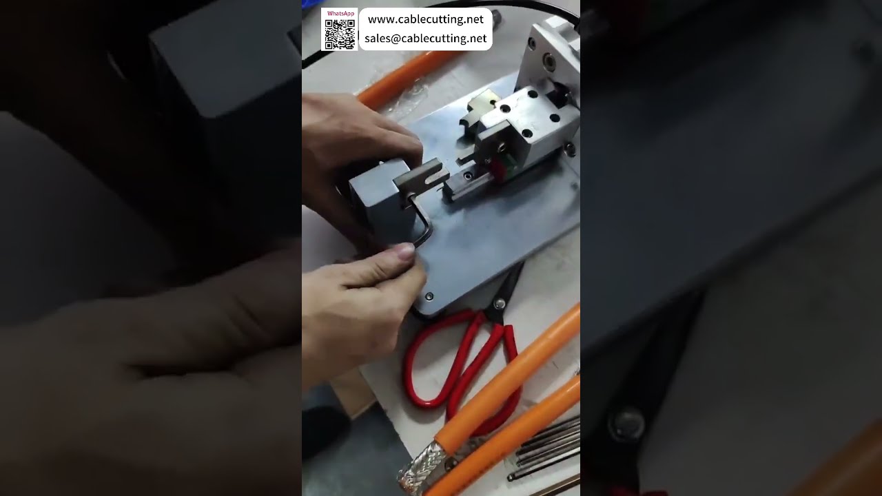 Máy luồn dây đầu nối xuất sắc ngăn dây lỏng lẻo cho thao tác an toàn dễ dàng